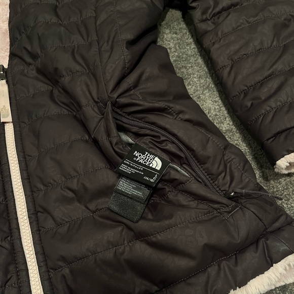 The north face brown cheetah and pink reversible jacket - Picture 4 of 6
